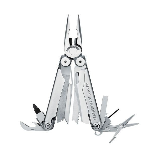 Couteau multifonction Wave de LEATHERMAN outil indispensable pour un voyage en vélo de 8 ans