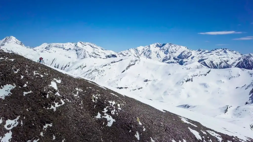 Descente du pic de l'Espade en VTT sur la neige par Alexis RIGHETTI