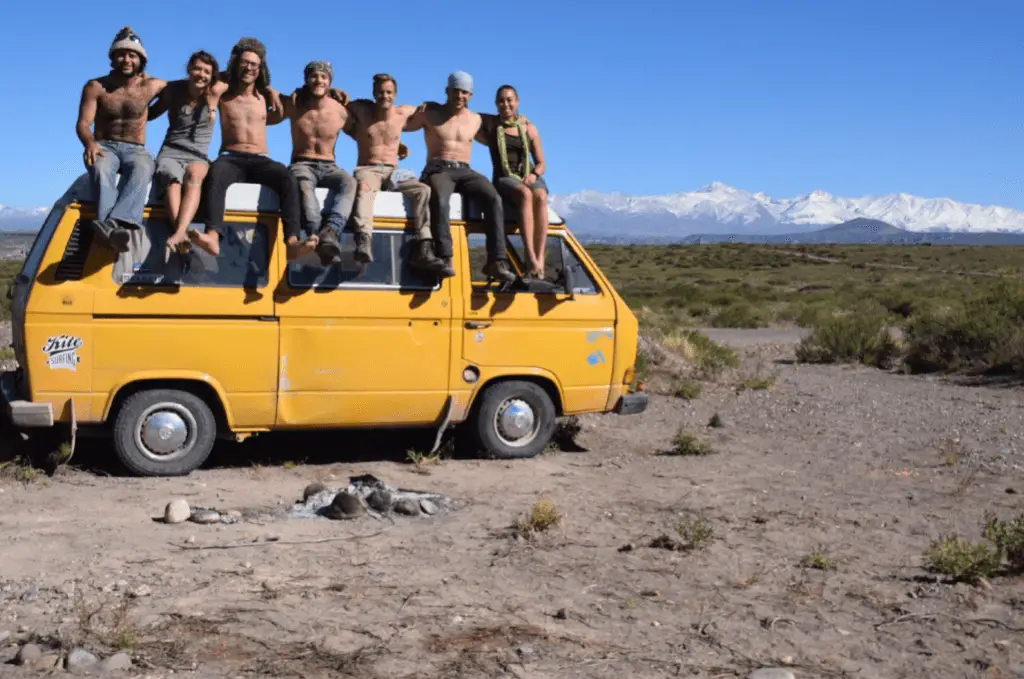 Les paysages à couper le souffle de la cordillère des Andes en Argentine et la merveilleuse communauté qui a solidifié l’amitié entre Becca et Léandre. 2017 (Photo crédit: Becca Brewer)