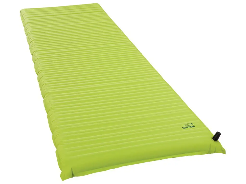 Matelas de camping Neo-Air Venture Therm-A-Rest testé durant 8 ans de voyage vélo