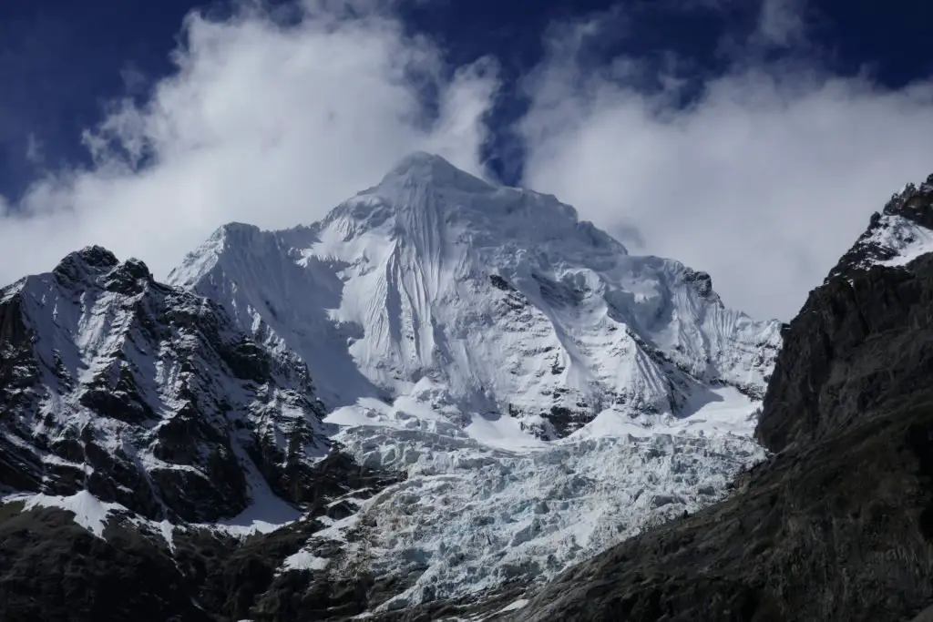 la Siula Grande et son glacier