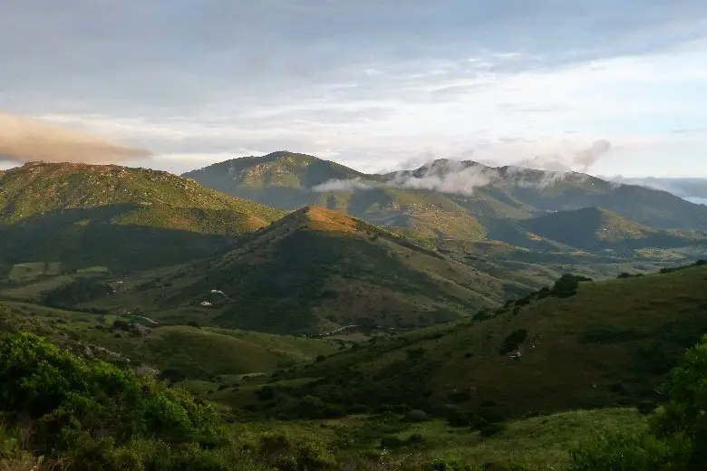 Vue sur le paysage avec les belles lumières de Corse