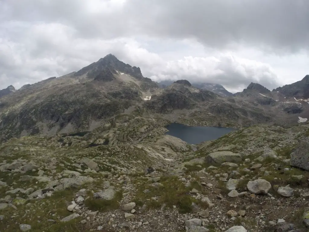 Arrémoulit dans les Pyrénées 