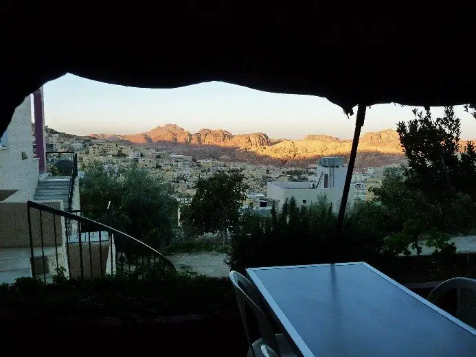 Auberge de jeunesse Petra dans le désert jordanien 