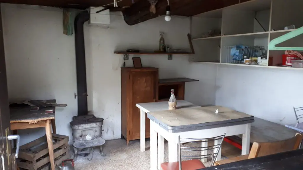 Cabane d’Archail vue de l’intérieur