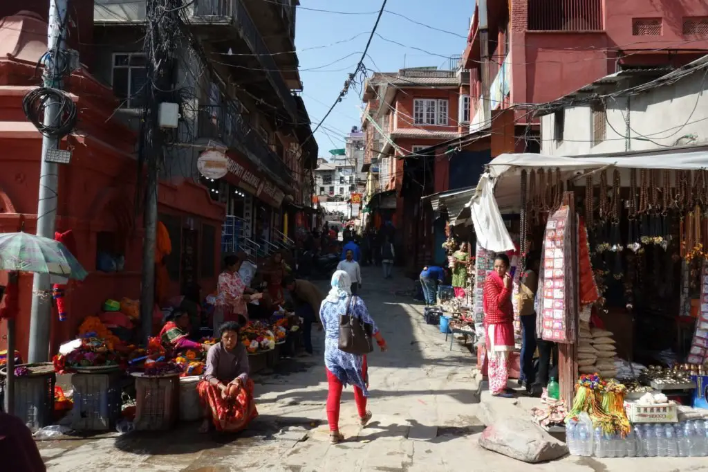 Les rues animées et colorées de Katmandou