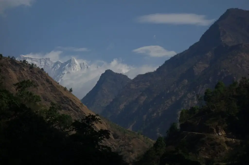 Vue sur la vallée qui mène au Dhaulagiri