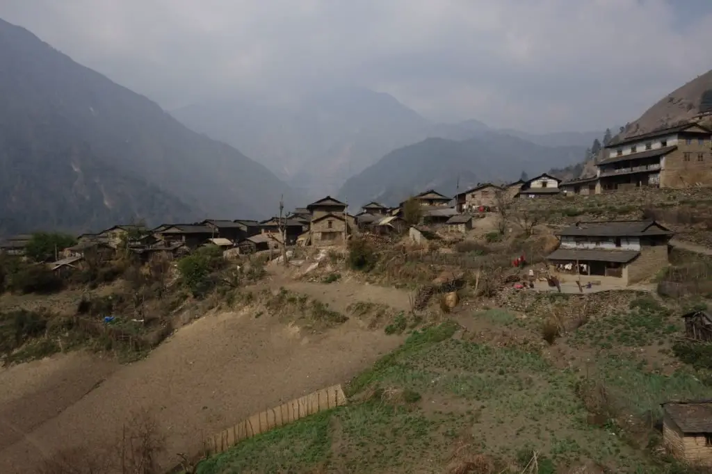 Gurjakani  le village caché lors de mon trek en solitaire