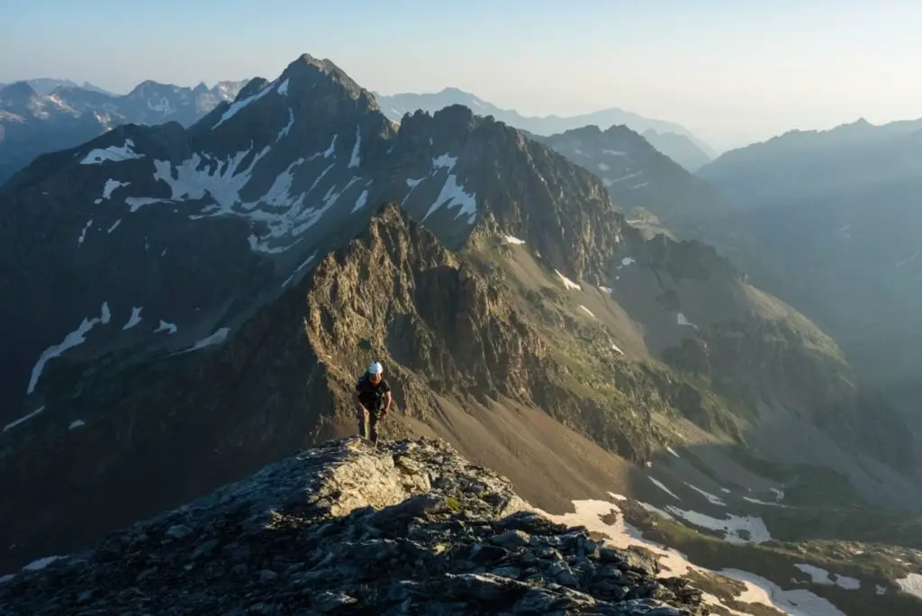 En direction de l’arête dans le Vignemale