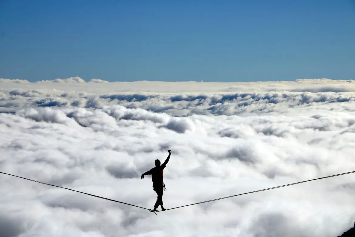 Highligne à La Réunion au dessus des nuages au piton des neiges