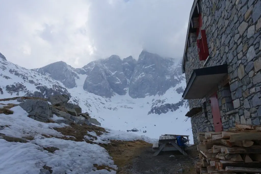 La vue depuis le refuge Oulette de Gaube dans les Hautes-Pyrénées