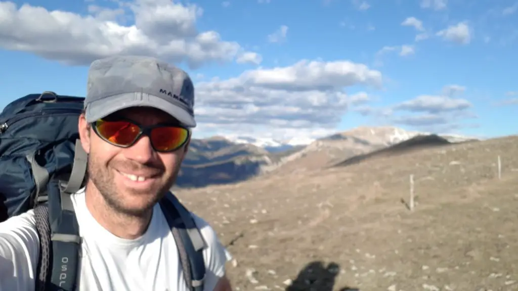 Le selfie du trek dans les Alpes