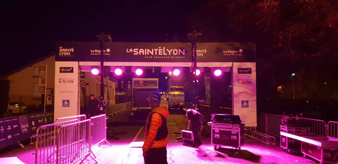 Ligne-de-départ-Saint-étienne-à-21h-pour-le-trail-la-Saintélyon Ligne de départ Saint-étienne à 21h pour le trail la Saintélyon