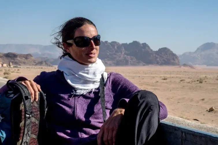 Lucile participant au séjour dans le désert de Jordanie
