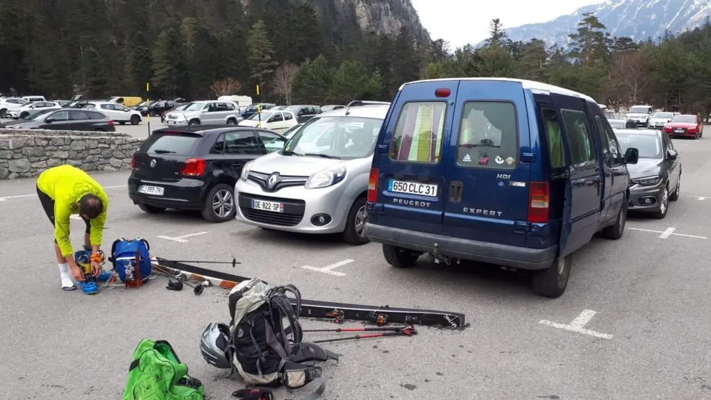 On se rééquippe pour aller vers Lourdes