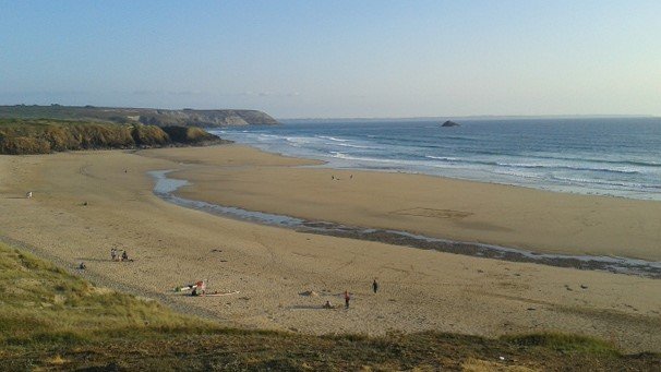 Plage près de la Palue durant notre itinérance Kayak de mer en Bretagne