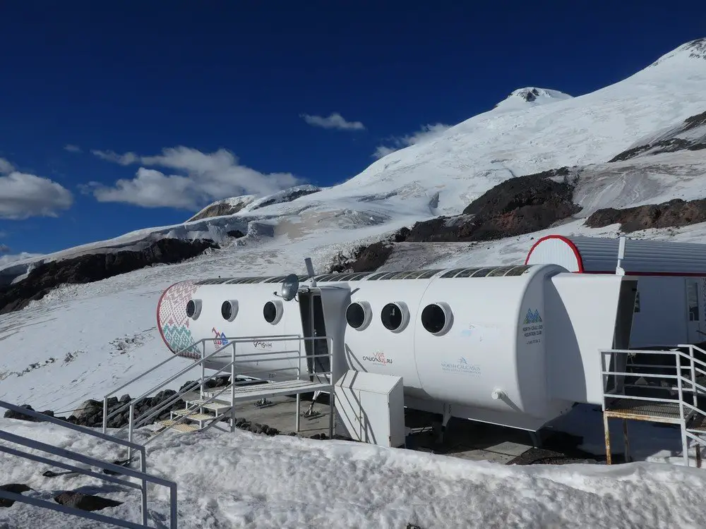 Refuge de luxe dans les montagnes caucases russes