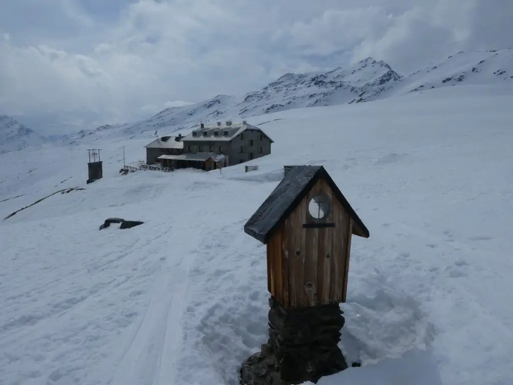 Le rifugio Pizzini en Ortles en Italie