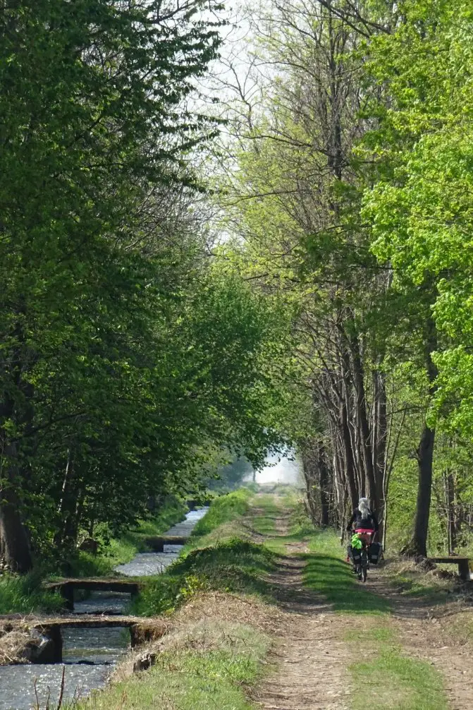 Sentier en Italie près de Chivasso