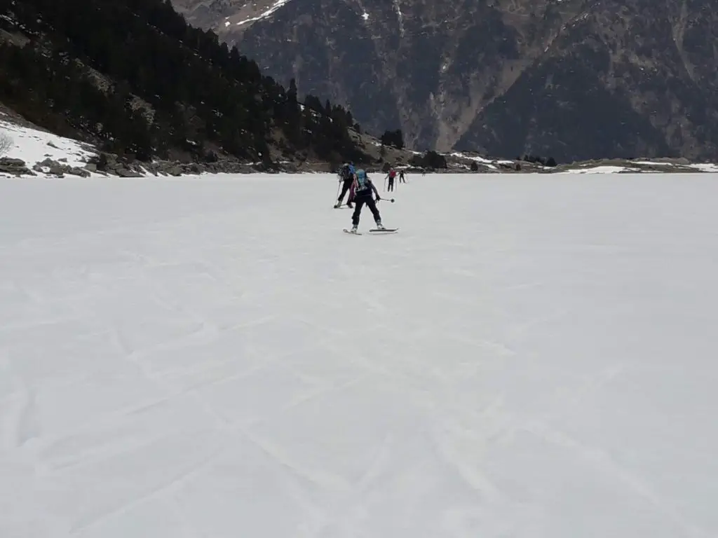 Ski dans les Hautes-Pyrénées dans le Vignemale