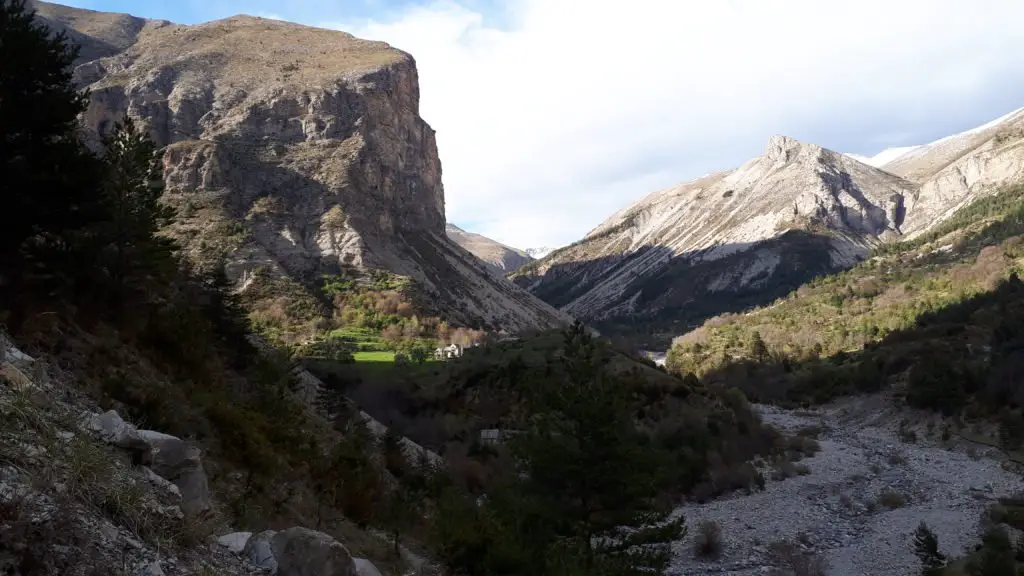 Une autre vue d’Aurent dans les Alpes