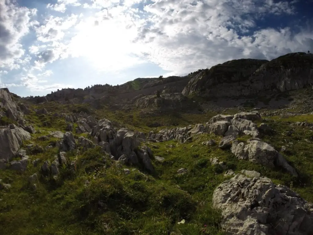 la vallée aux marmottons dans les Pyrénées