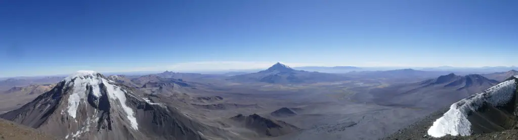 Au sommet du Parinacota, 6348 mètres d’altitude dans le parc National Sajama en Bolivie