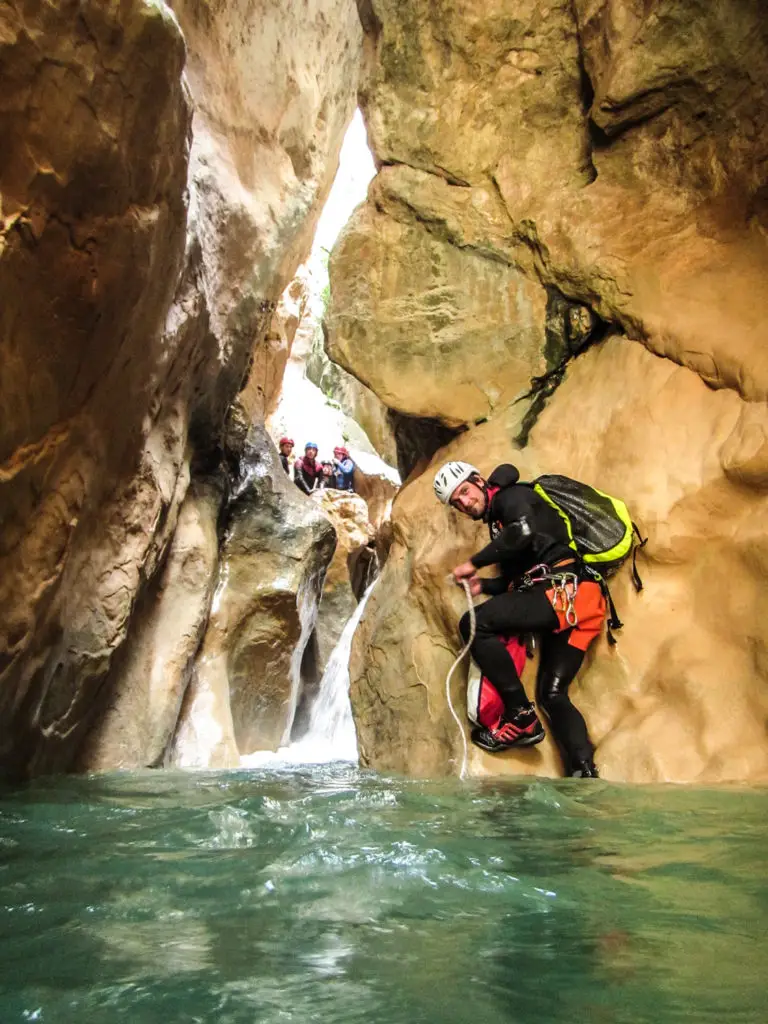 Oscuros de balces Canyon en Sierra de Guara