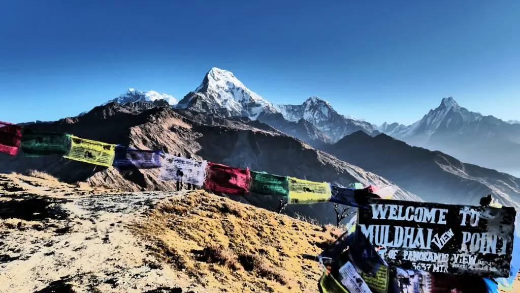 Panorama incroyable au Muldaï (3660m) dans les Annapurna durant le trek de Kopra Ridge, Népal