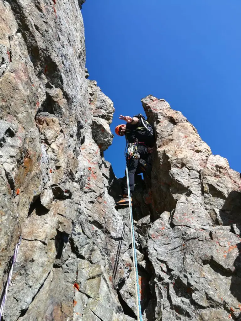 Sur l'Arête Nord Est des trois dents du Pelvoux