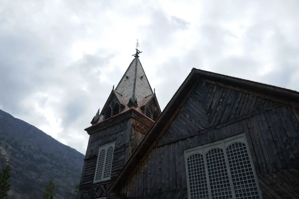 L'église au bord du lac Bennett