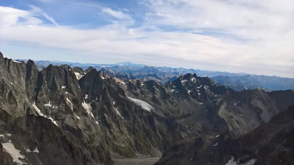 Le massif des Ecrins  un lieu encore bien sauvage