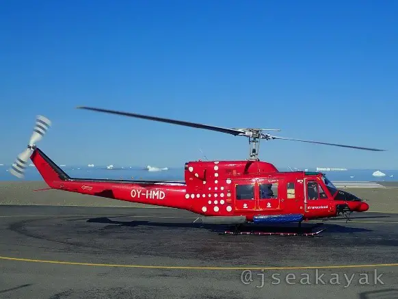 Hélicoptère Air Greenland au départ de Upernavik