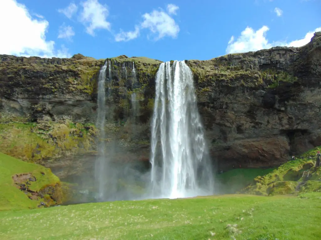 Seljalandfoss magnifique waterfall de l'islande