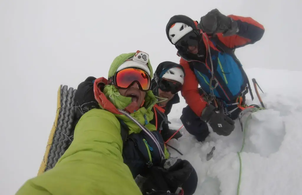 En haut de Tcheu cte panthère sur le sommet du Grosvenor 6371m, dans le massif du Sichuan en Chine