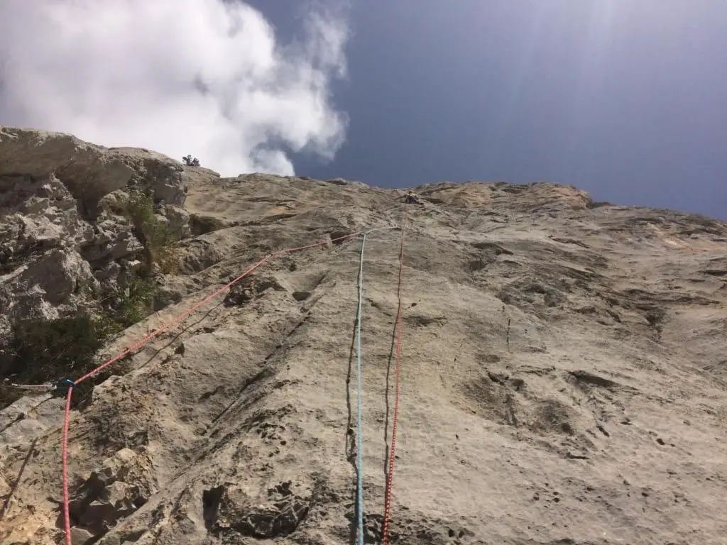 Grimpe à La Pena Montanesa c'est du rocher comme ça