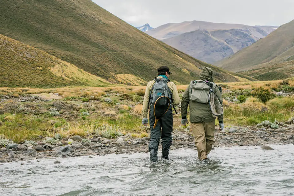 Pêche à la mouche en Patagonie Argentine sur le ruisseau EL TORDILLO près de Malargüe