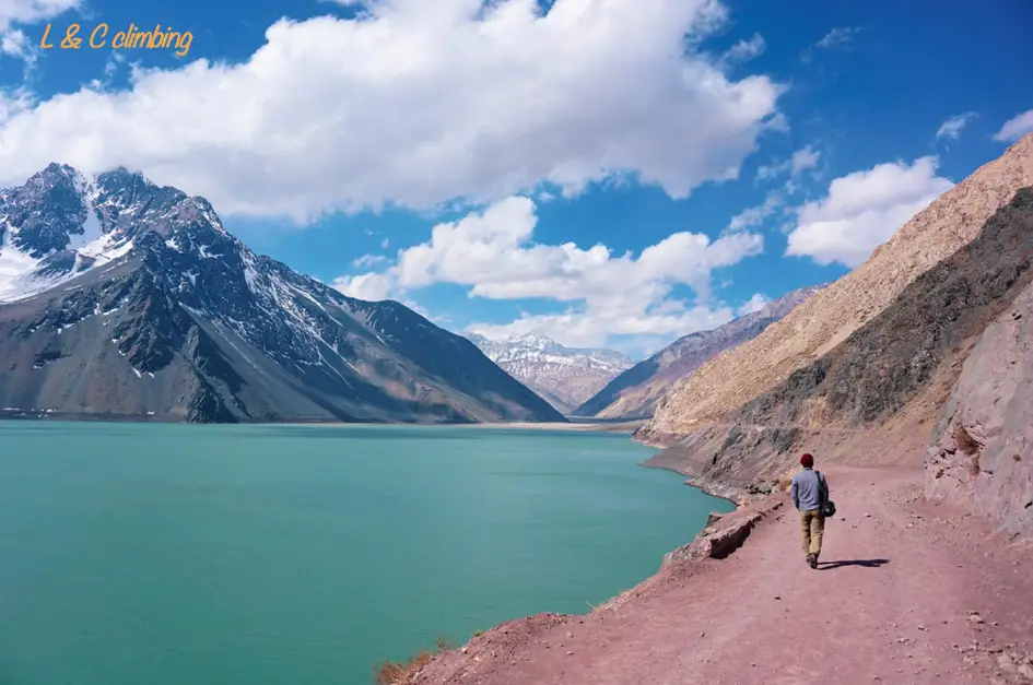 Randonnée à Embalse el Yeso au Cajon del Maipo au Chili