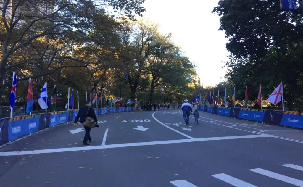 Repérage de la ligne d'arrivée du Marathon de New York ou de la libération