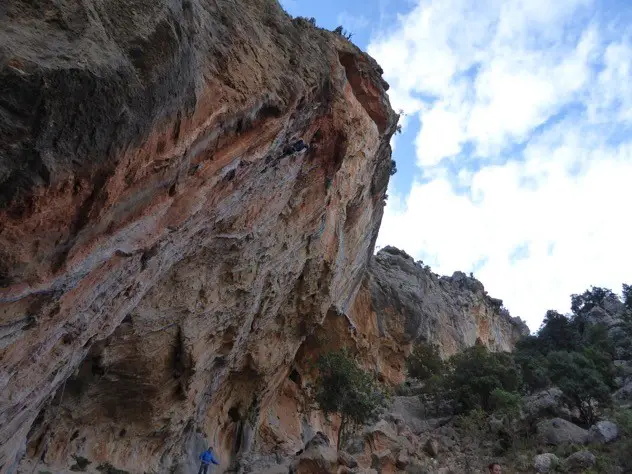 Secteur Elona à Leonidio pour votre voyage escalade en Grèce