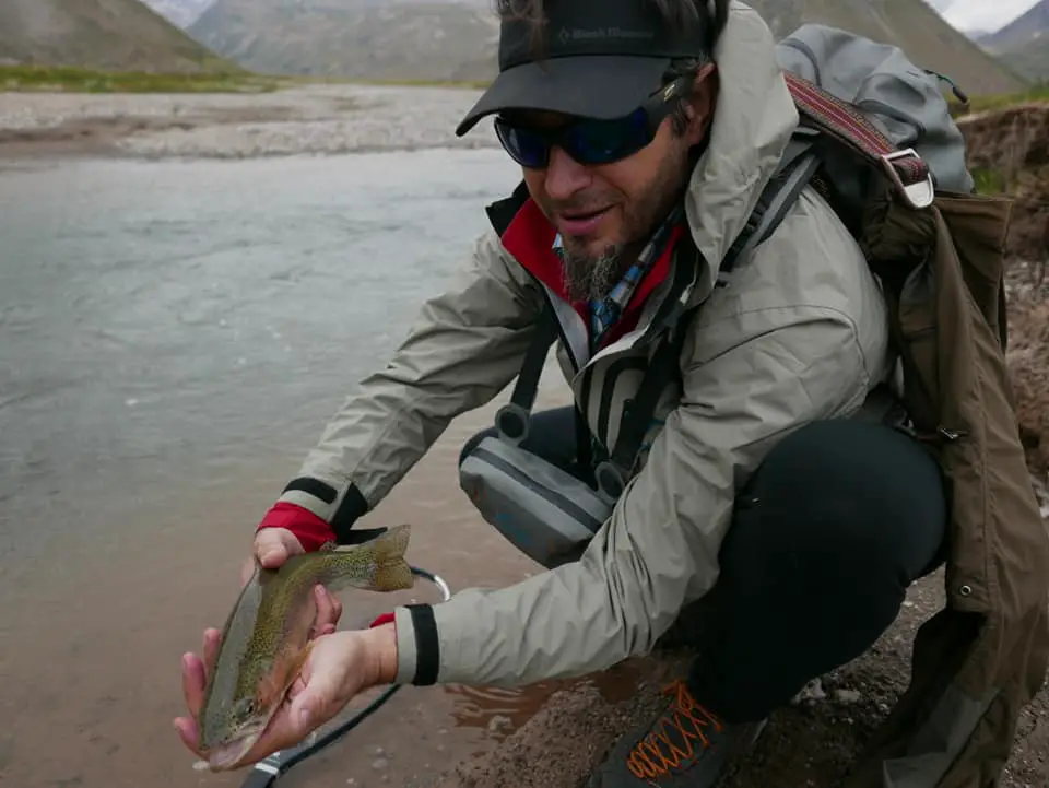 Veste pluie pêche superlight Field and Fish testé en Patagonie