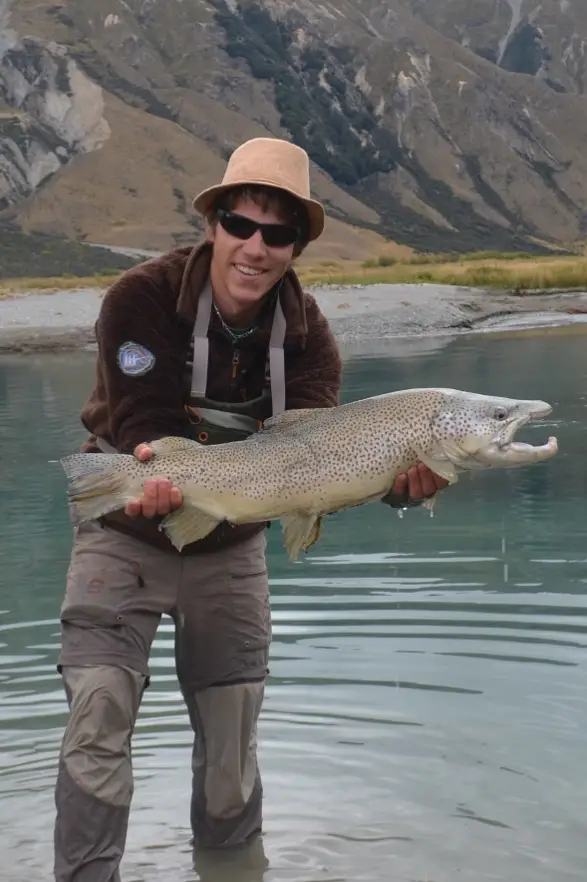 États-Unis : manger un poisson pêché dans un lac revient à boire