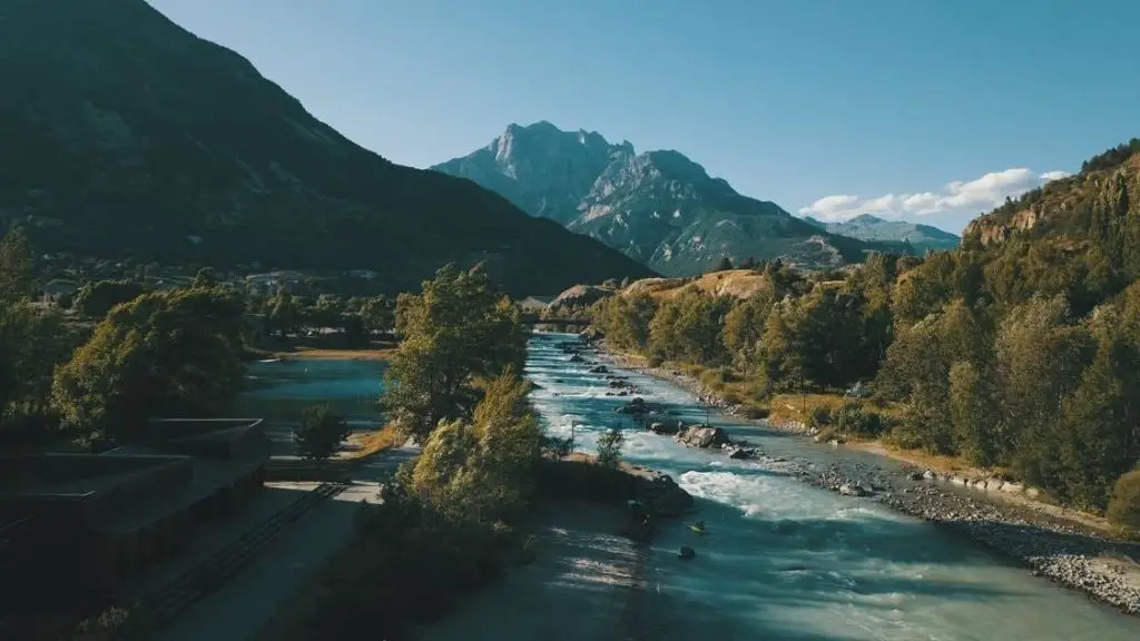 La durance à Argentière-la-Bessée spot de kayak