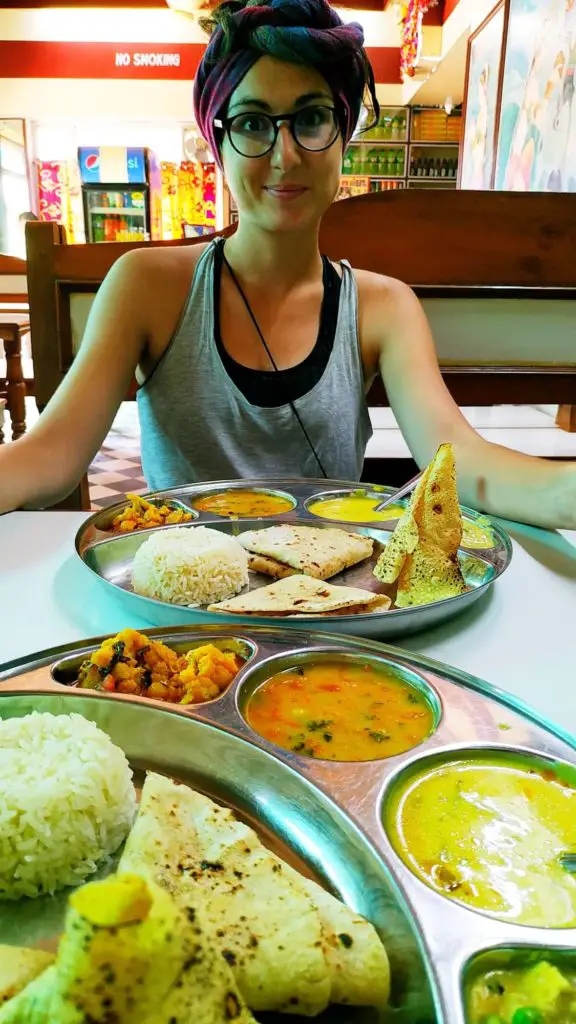 Thali dans le restaurant Riddhi Siddhi a Jaisalmer en Inde du Nord