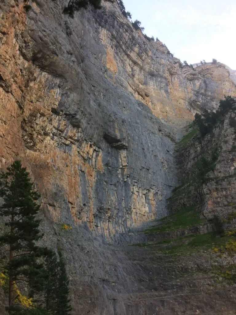 La paroi de la cascade à Ordesa