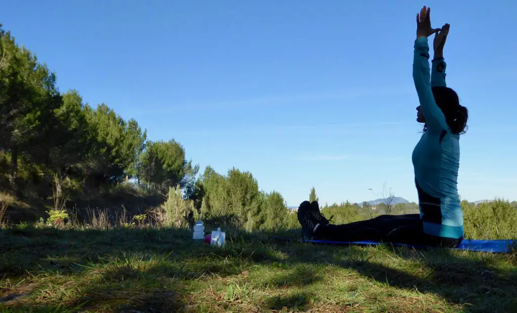 Les étirements après une séance de sport