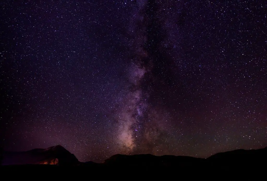 Randonnée nocturne dans le ciel du parc national des Cévennes