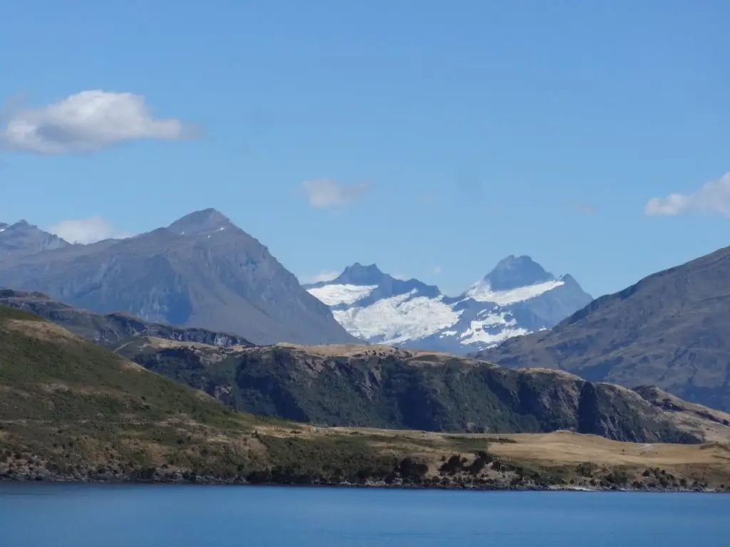 Wanaka Southern Alps en Nouvelle-Zélande pour des vacances merveilleuses en avril
