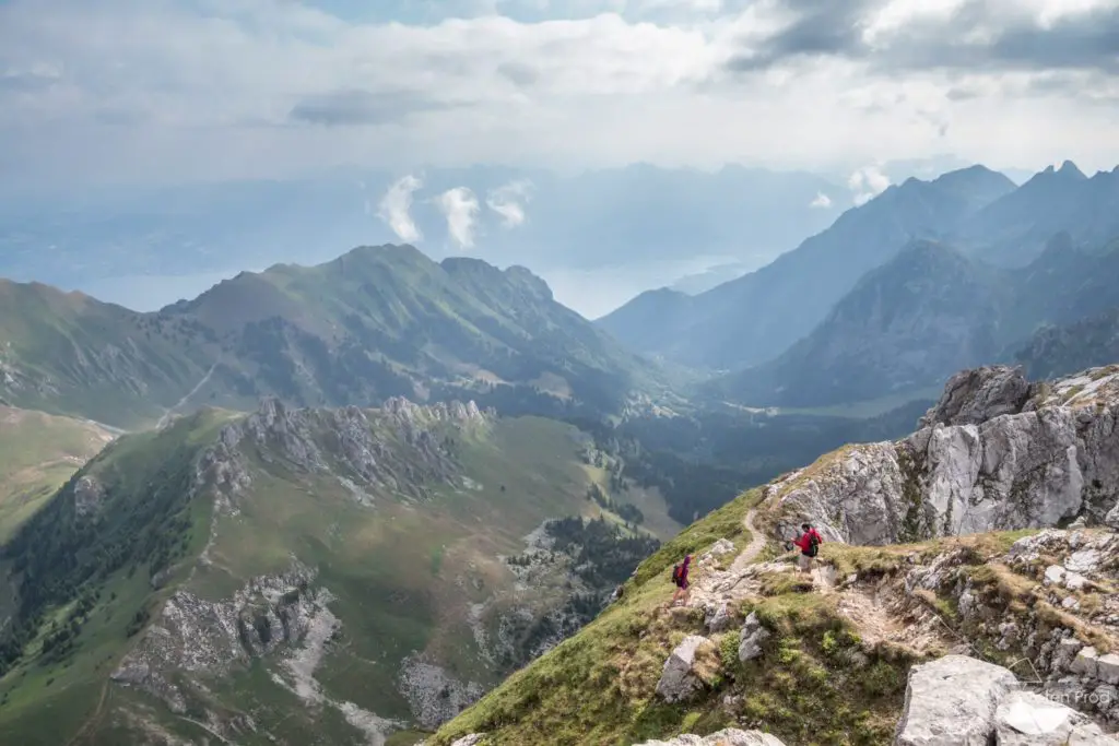 Du Lac Léman au Chablais / Ici au sommet de la Dent d’Oche