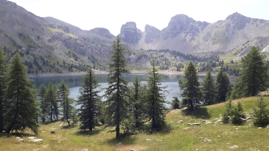 Lac d'Allos dans le massif du Mercantour